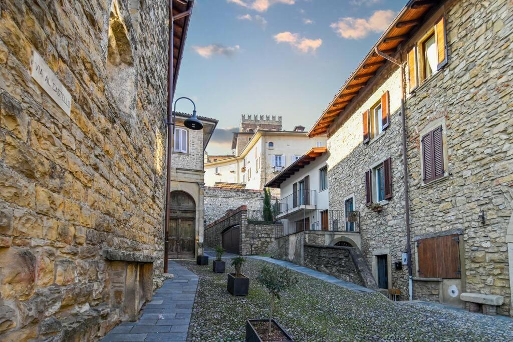 Happy House Apartment Costa di Mezzate Luaran gambar